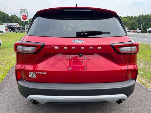 Used 2023 Ford Escape Active FWD image 4