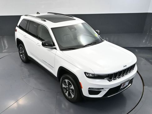 Used 2022 Jeep Grand Cherokee Limited 4xe image 60