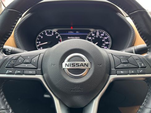 Used 2022 Nissan Sentra SV w/ SV Premium Package image 29