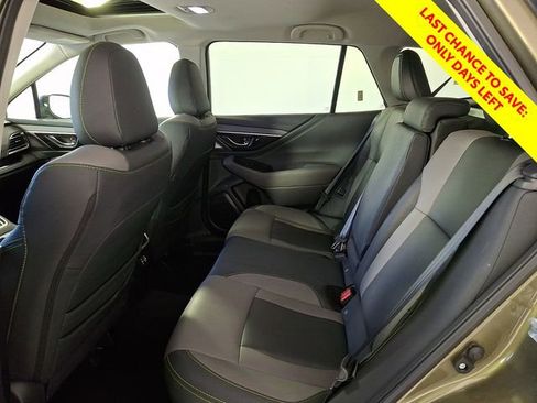 Used 2025 Subaru Outback Onyx Edition AWD/4WD image 12