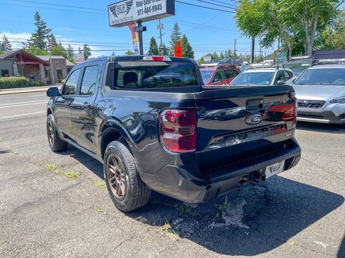 Used 2022 Ford Maverick AWD SuperCrew image 2