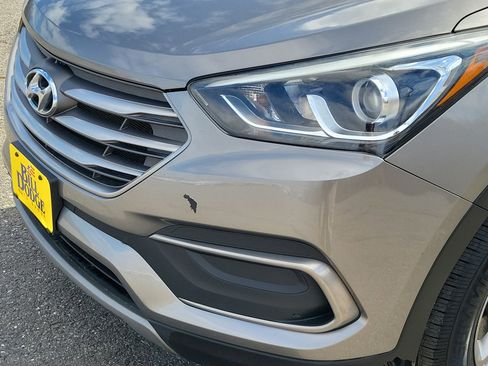 Used 2018 Hyundai Santa Fe Sport image 9