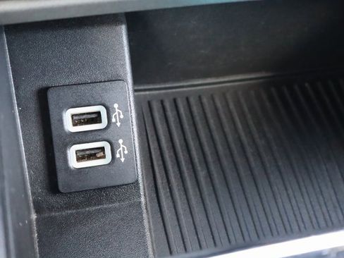 Used 2019 Ford Expedition Max XLT image 36