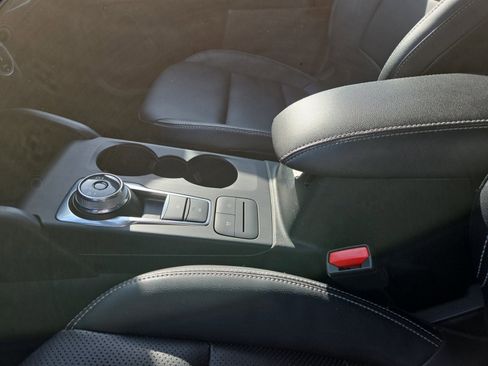 Certified 2022 Ford Escape SEL image 22