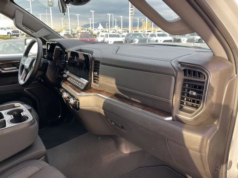 Used 2024 GMC Sierra 1500 Elevation w/ X31 Off-Road Package image 17