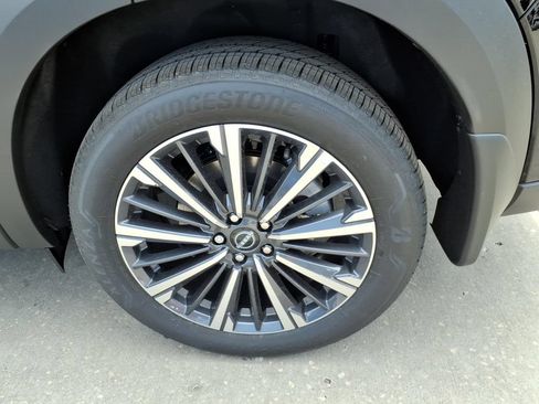 New 2026 Nissan Pathfinder Platinum w/ Cargo Package AWD/4WD image 10