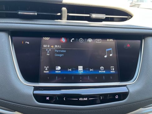 Used 2017 Cadillac XT5 Luxury w/ Driver Awareness Package AWD/4WD image 13