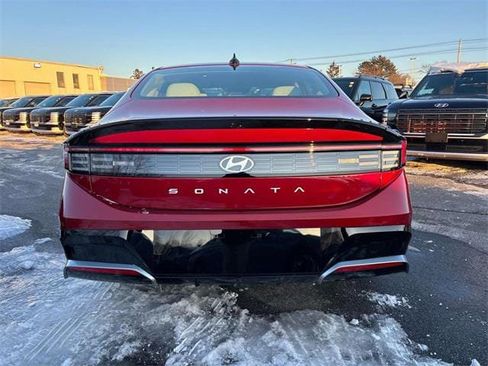New 2026 Hyundai Sonata SEL image 3
