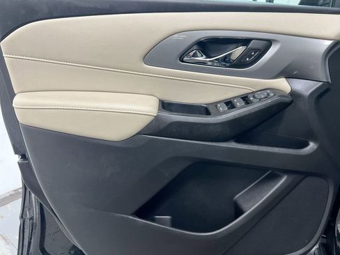 Used 2023 Chevrolet Traverse LS w/ Safety Package image 20