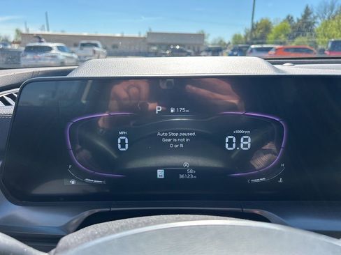 Used 2025 Kia Telluride S image 16