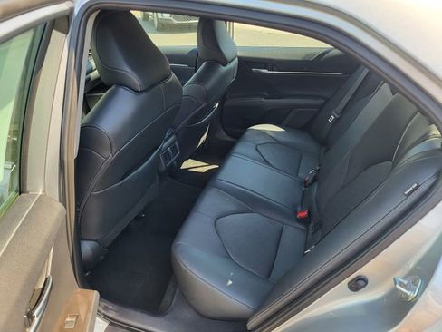 Used 2023 Toyota Camry XSE FWD image 13