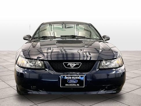 Used 2002 Ford Mustang Coupe RWD image 4