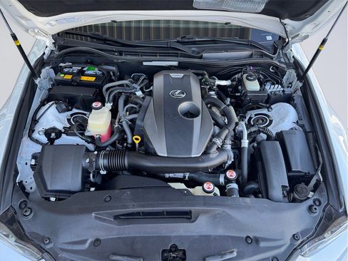 Used 2018 Lexus IS 300 w/ Accessory Package 2 RWD image 8