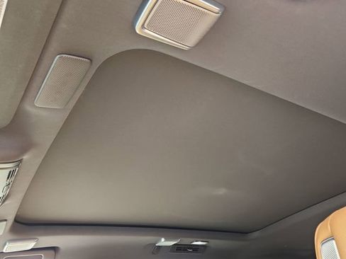 Certified 2023 Cadillac Escalade Premium Luxury w/ LPO, Radiant Package AWD/4WD image 21
