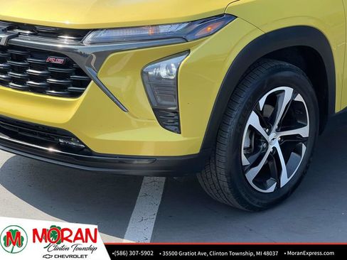 Certified 2024 Chevrolet Trax RS FWD image 9