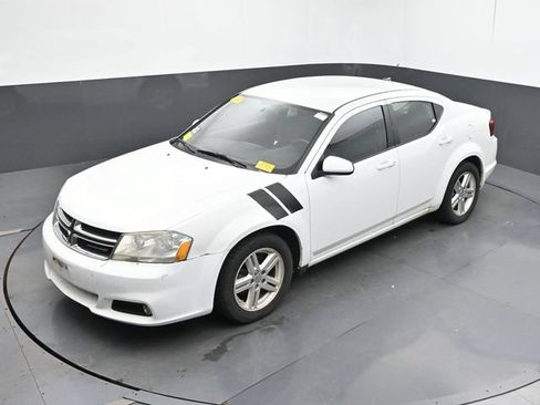 Used 2013 Dodge Avenger SXT FWD image 15
