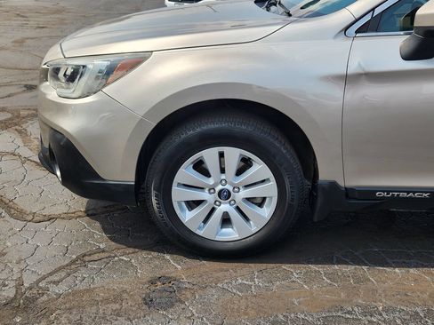 Used 2018 Subaru Outback 2.5i Premium AWD/4WD image 13