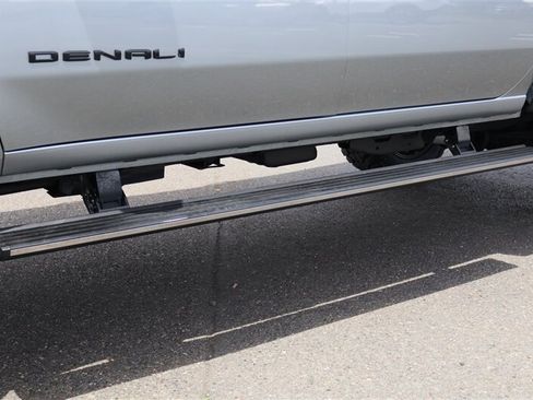 Used 2024 GMC Sierra 2500 Denali Ultimate AWD/4WD image 14