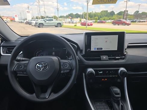 Certified 2025 Toyota RAV4 LE AWD/4WD image 12