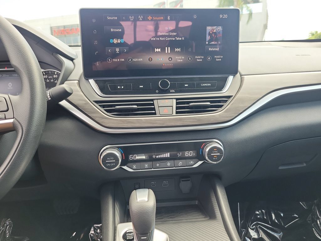 New 2026 Nissan Altima 2.5 SV w/ SV Special Edition Package FWD image 8