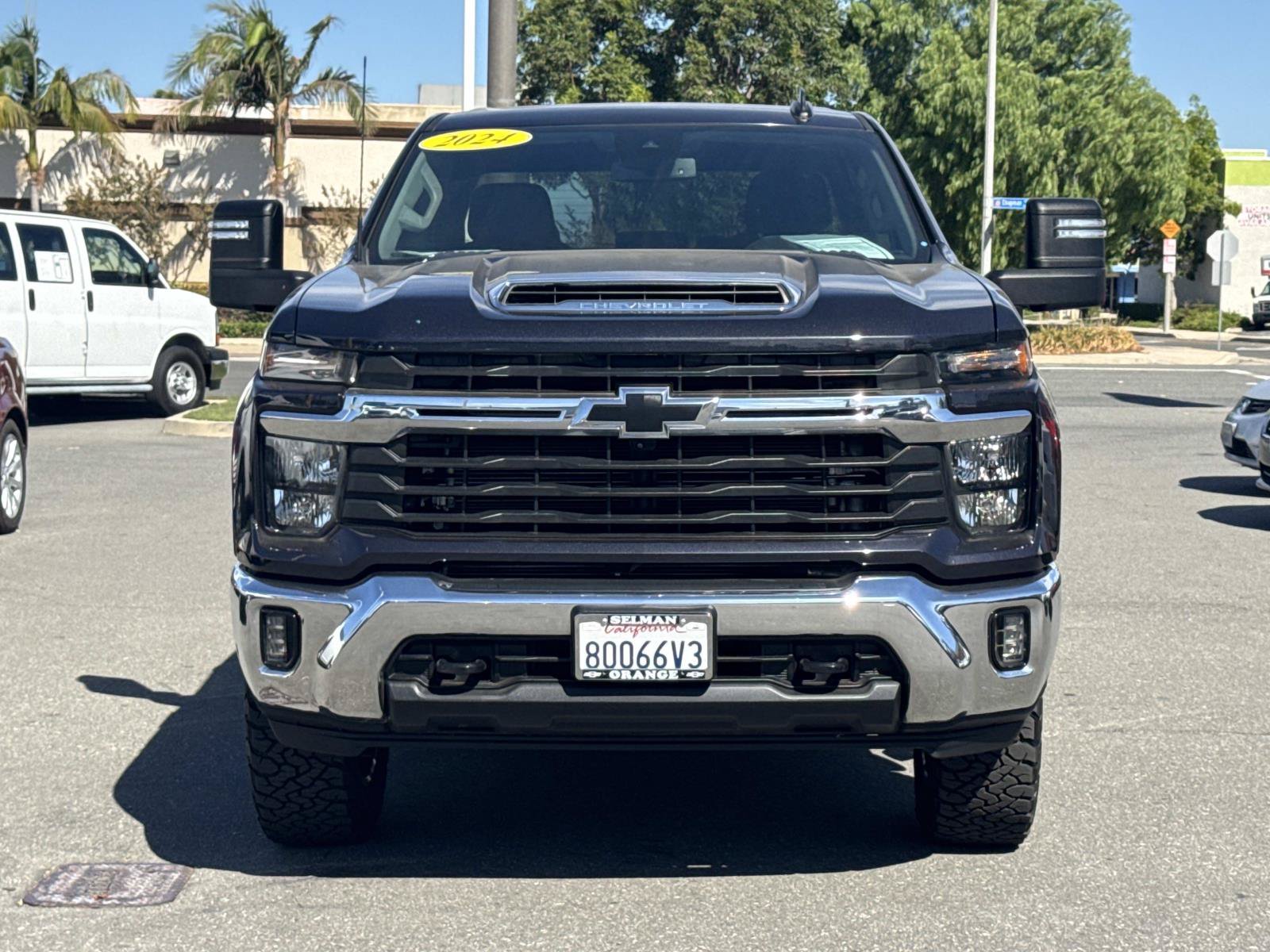 Used 2024 Chevrolet Silverado 2500 LT w/ All Star Edition AWD/4WD image 2