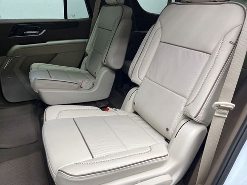 New 2026 GMC Yukon XL Denali w/ Sun & Power Step Package image 6