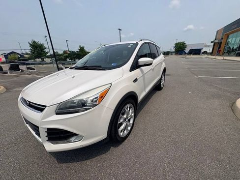 Used 2016 Ford Escape Titanium w/ Equipment Group 301A FWD image 2