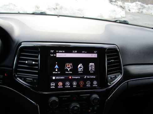 Certified 2021 Jeep Grand Cherokee Limited image 18