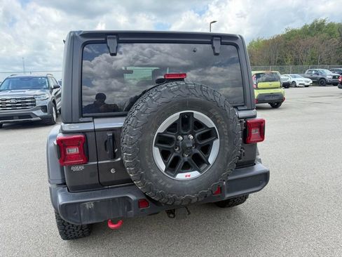 Used 2018 Jeep Wrangler Unlimited Rubicon AWD/4WD image 9