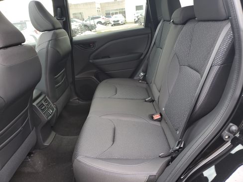 Used 2026 Subaru Forester Premium AWD/4WD image 9