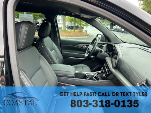 Used 2025 Chevrolet Traverse LT AWD/4WD image 28
