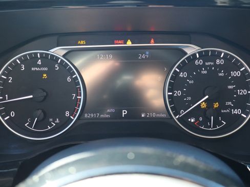 Used 2022 Nissan Pathfinder SL image 31