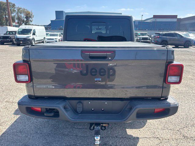 Used 2022 Jeep Gladiator Sport AWD/4WD image 6