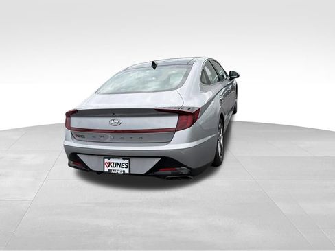 Used 2023 Hyundai Sonata SEL w/ Convenience Package FWD image 10
