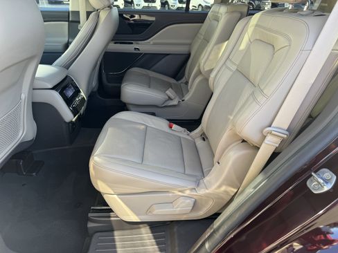 Certified 2023 Lincoln Aviator Reserve w/ Equipment Group 201A image 23