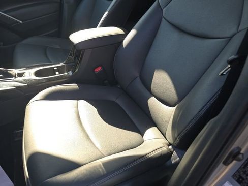 Used 2023 Toyota Corolla Cross XLE image 13