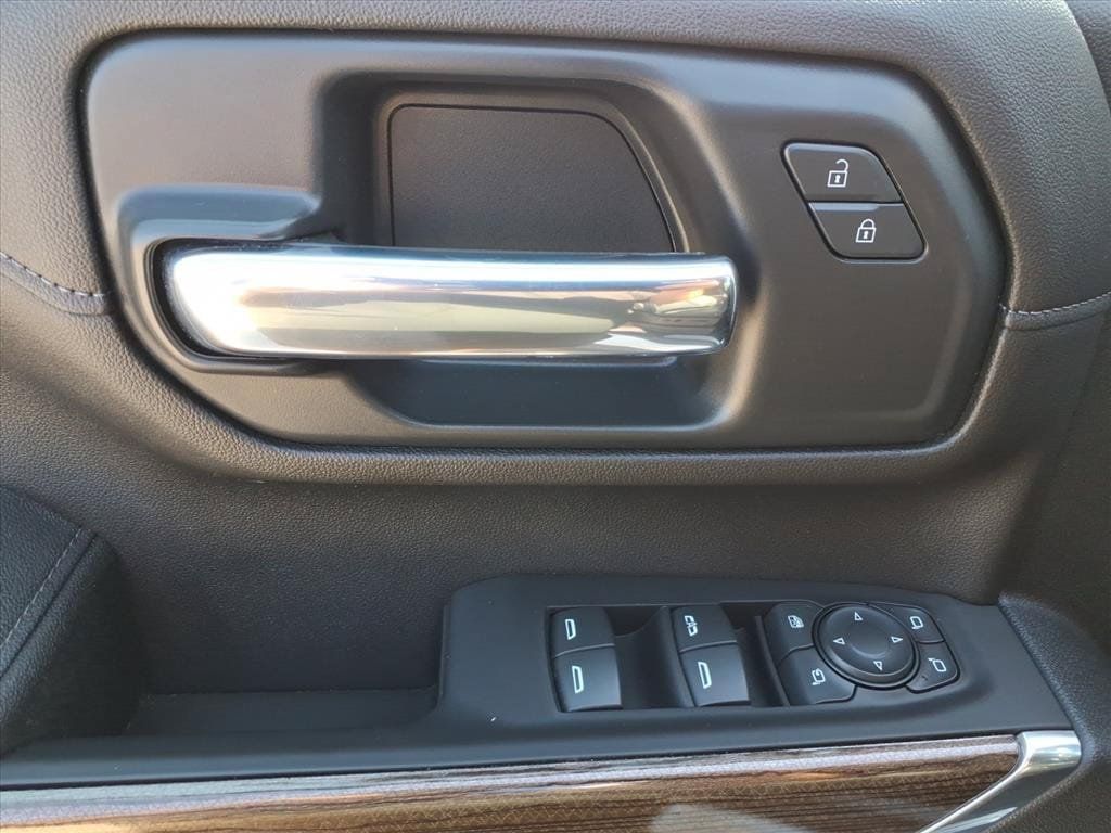 Used 2020 Chevrolet Silverado 2500 LT w/ All Star Edition AWD/4WD image 21