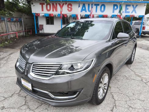 Used 2017 Lincoln MKX Select w/ Select Plus Package FWD image 7