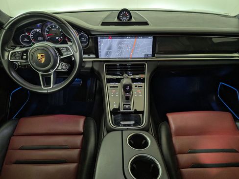 Used 2020 Porsche Panamera GTS AWD/4WD image 28