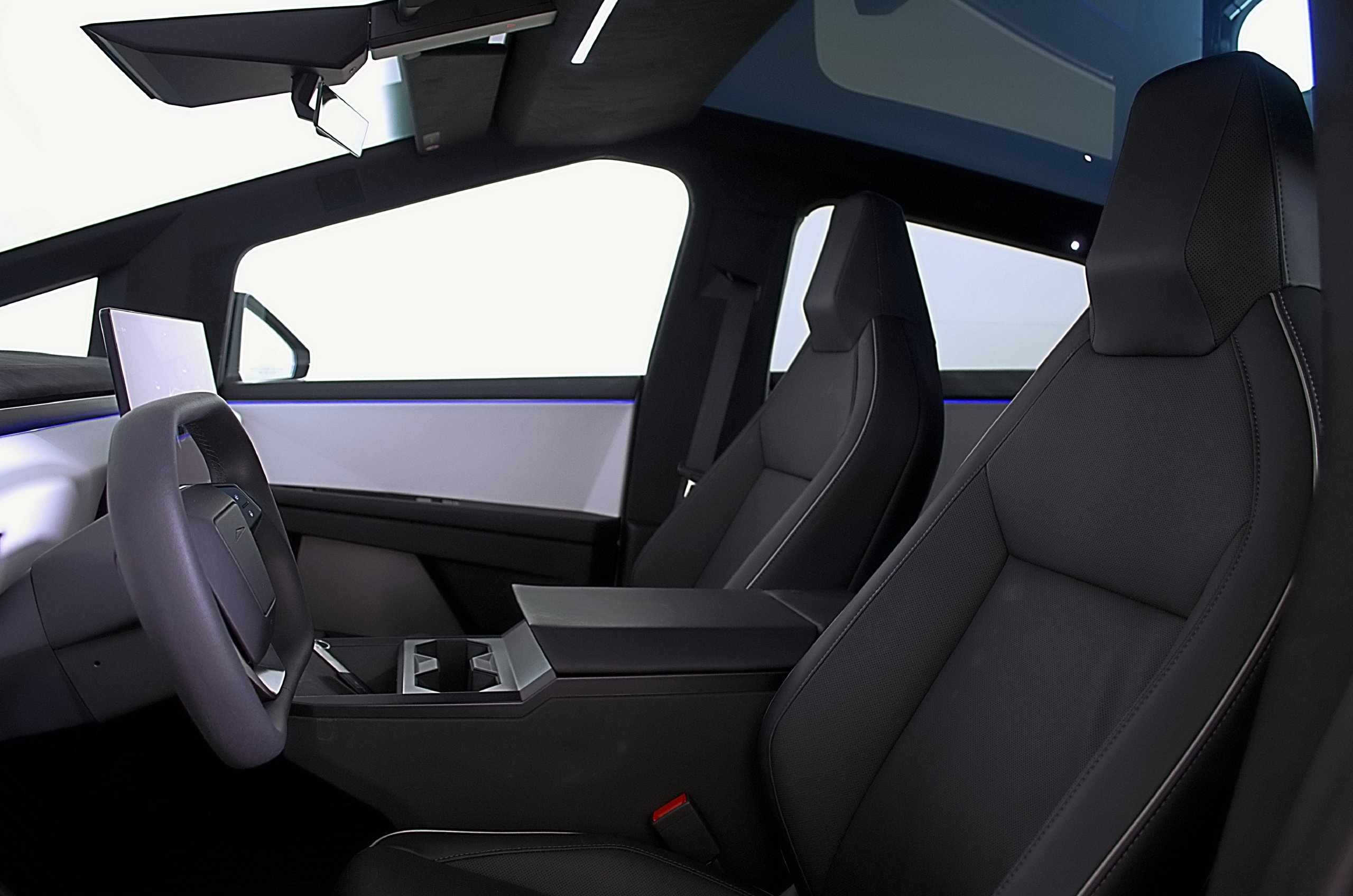Used 2024 Tesla Cybertruck Cyberbeast AWD/4WD image 24