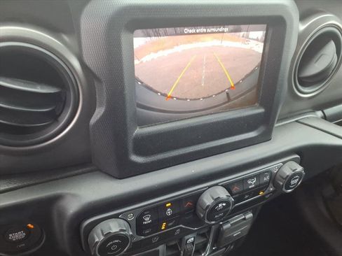 Used 2021 Jeep Wrangler Unlimited Sport image 34