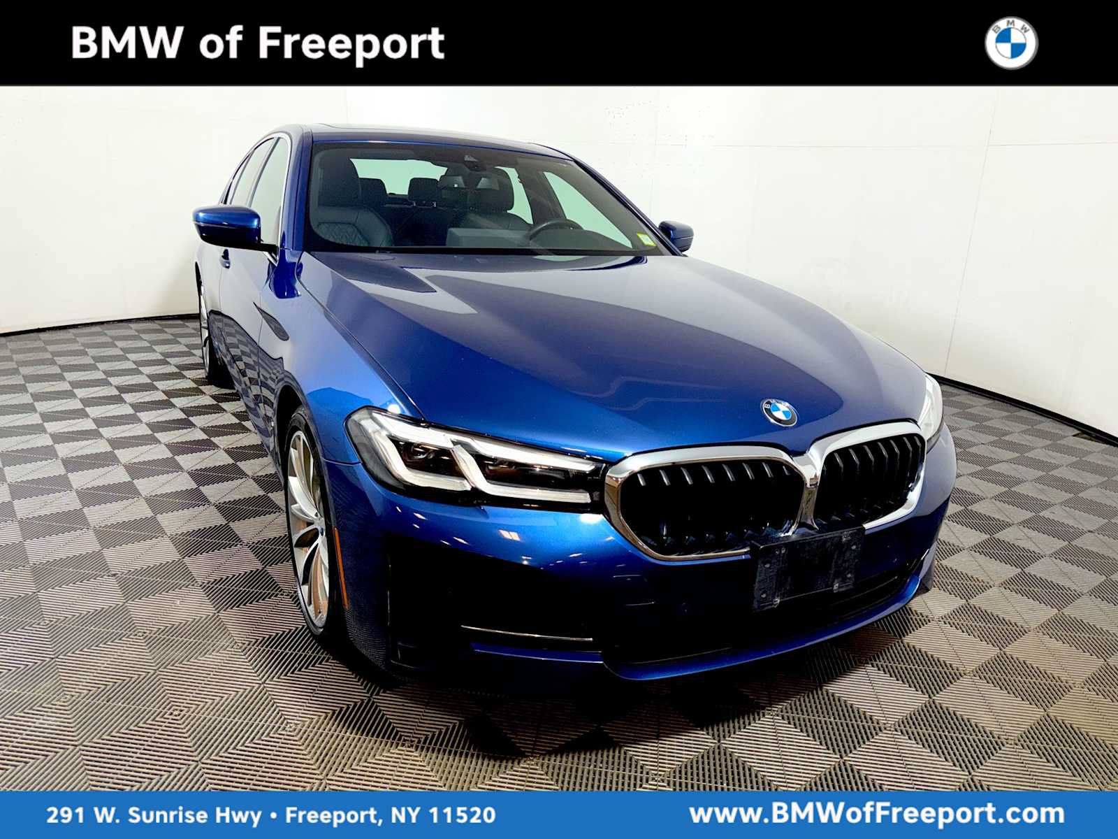 Used 2023 BMW 530i xDrive w/ Convenience Package AWD/4WD image 1