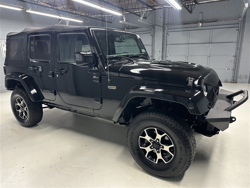 Used 2016 Jeep Wrangler Unlimited Sahara AWD/4WD image 8