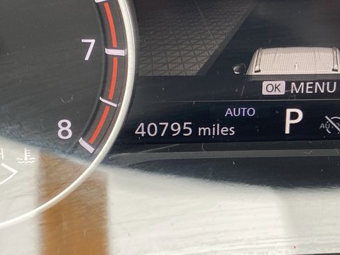 Used 2024 Nissan Rogue SV image 29