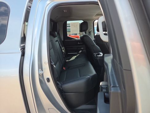 Used 2023 Toyota Tundra Limited AWD/4WD image 9