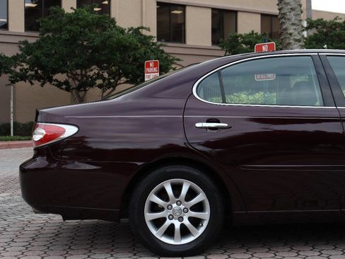 Used 2003 Lexus ES 330 image 20