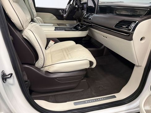 Used 2024 Lincoln Navigator Black Label AWD/4WD image 61