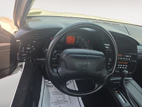 Used 1994 Chevrolet Corvette Coupe RWD image 13