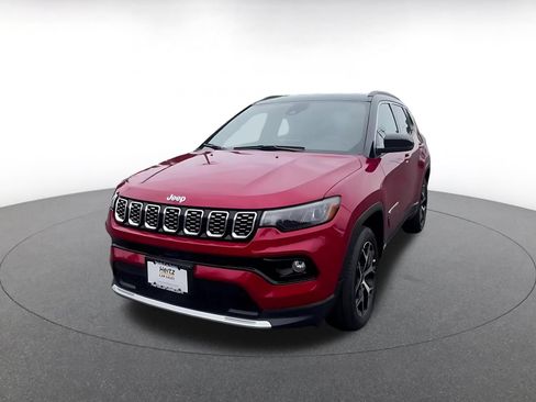 Used 2025 Jeep Compass Limited AWD/4WD image 7