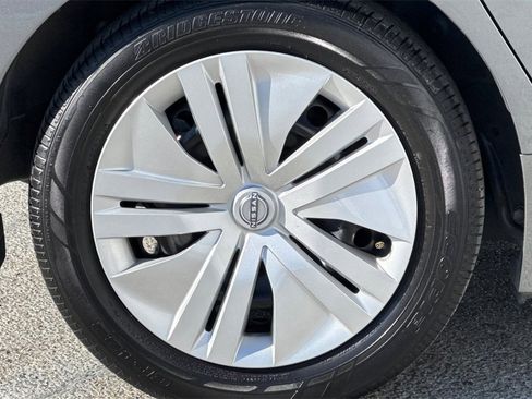 Used 2023 Nissan Leaf S image 25